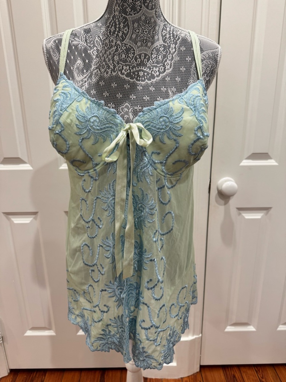 Lace-Embroidered Sheer Babydoll Style Chemise Size 18/20 Coquette Fairycore
